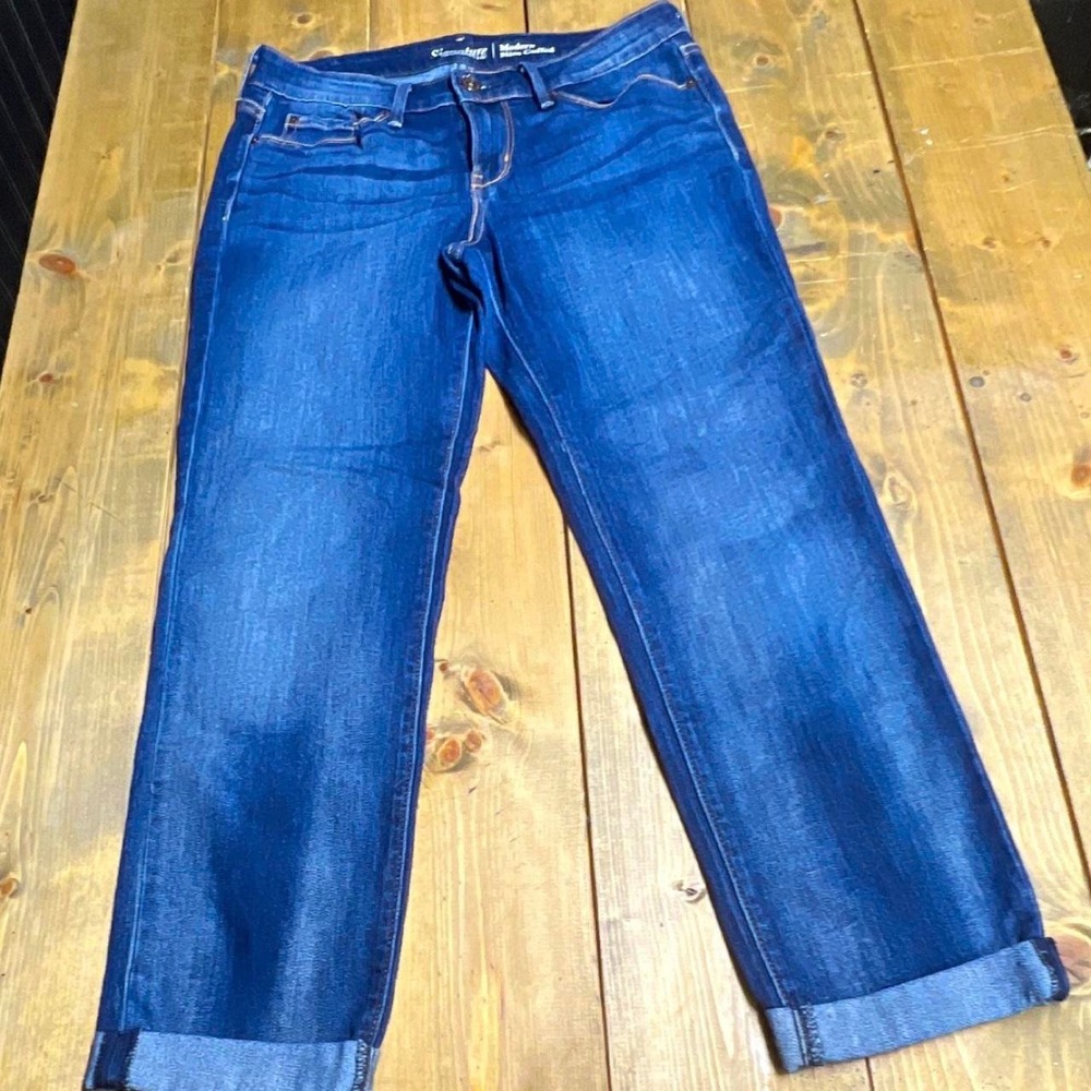 Women's Levi cuffed jeans